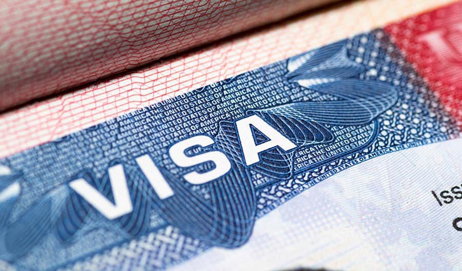 Bạn cần xin đúng loại visa nếu có nhu cầu làm việc tại Mỹ