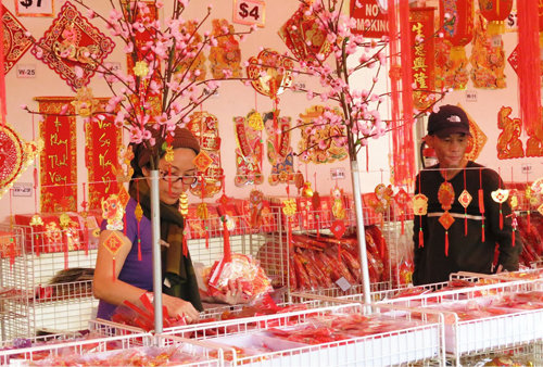 Chợ hoa Tết Giáp Ngọ của người Việt ở Mỹ