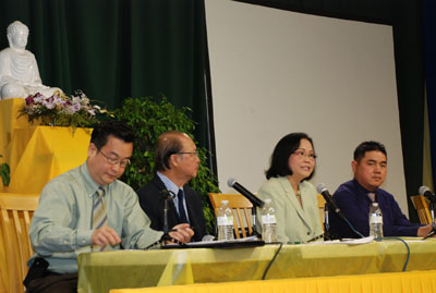 Hội thảo di trú và an sinh xã hội tại chùa Ðiều Ngự 