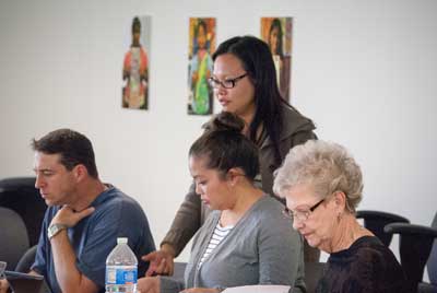 TS Natalie Trần và tiếng Việt tại Cal State Fullerton