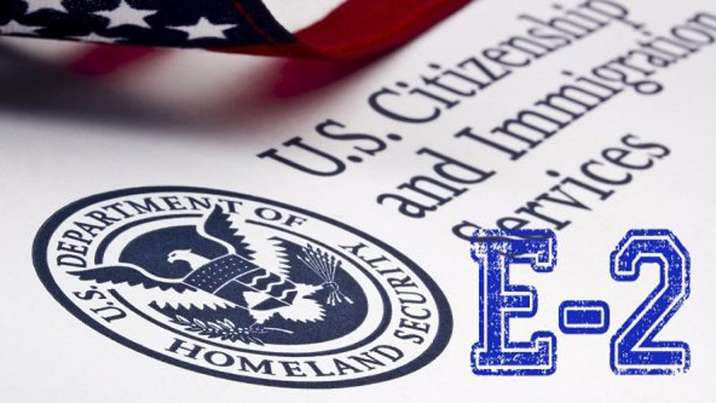 Visa E-2 là visa đầu tư được cấp công dân nước ngoài có ký Hiệp ước Thương mại với Mỹ khi thực hiện đầu tư kinh doanh tại Mỹ. Visa E-2 có thời hạn 2-5 năm và không giới hạn số lần gia hạn.